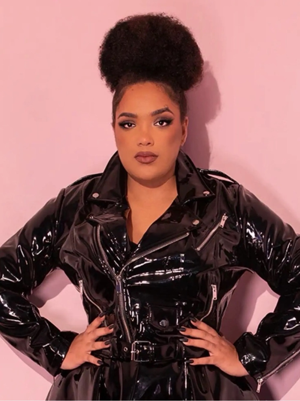 Vixen By Micheline Pitt Vinyl Cropped Moto Jacket